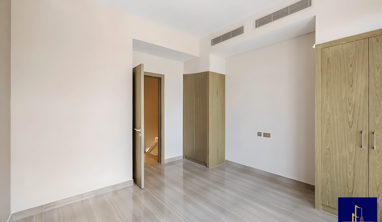 2f84d4ab-3d38-11ef-8b10-721e72a64fed